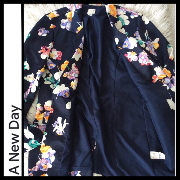 NWOT A New Day Oversized Floral Blazer - Picture 4 of 7